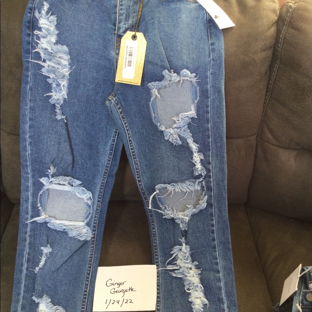 NWT Vibrant distressed denim jeans sz 7